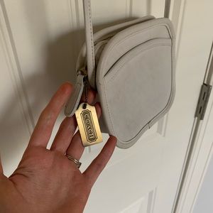 Authentic COACH Vintage Leather Crossbody